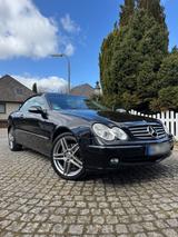 Mercedes-Benz Mercedes CLK320 Cabrio in schwarz - ca. 9.... - gebrauchte Mercedes-Benz CLK 320 aus dem Jahr 2005