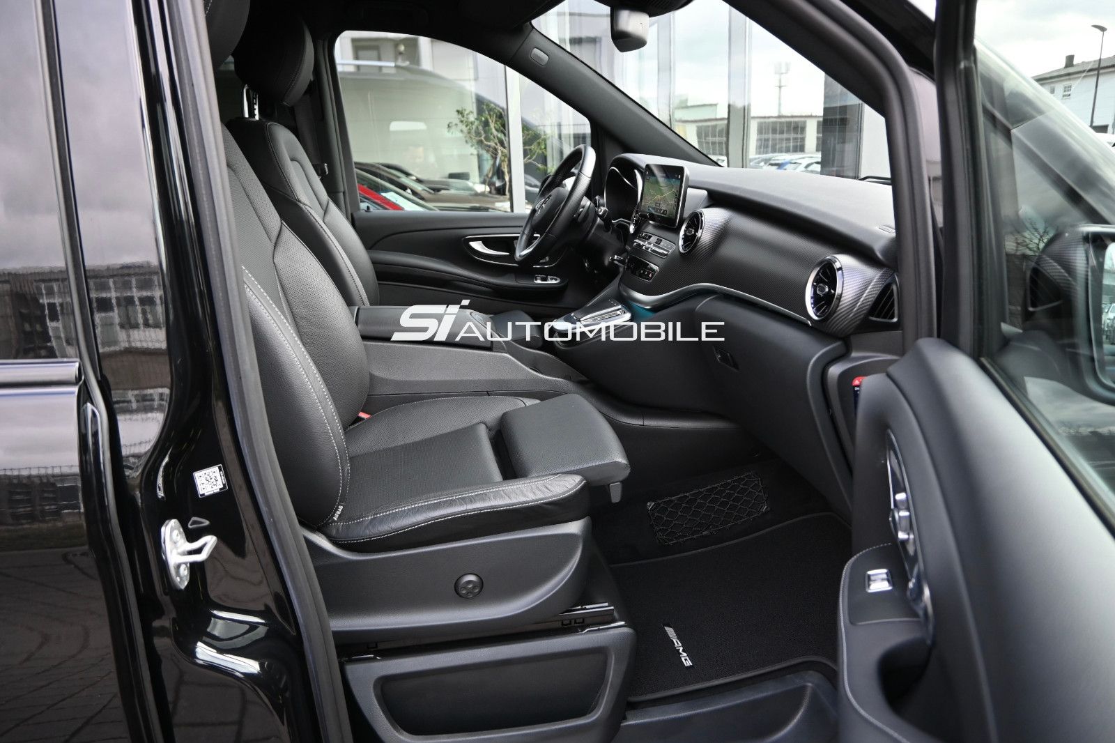 Fahrzeugabbildung Mercedes-Benz V 250 d 4Mat. AMG extralang °AIRMATIC°AHK°STHZ°