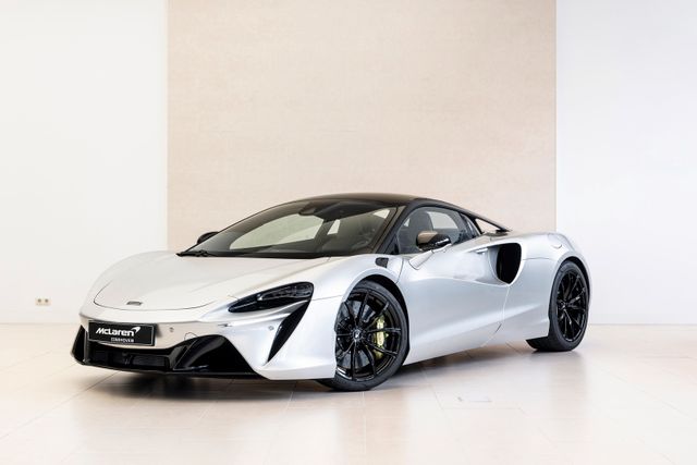 McLaren Artura Coupe