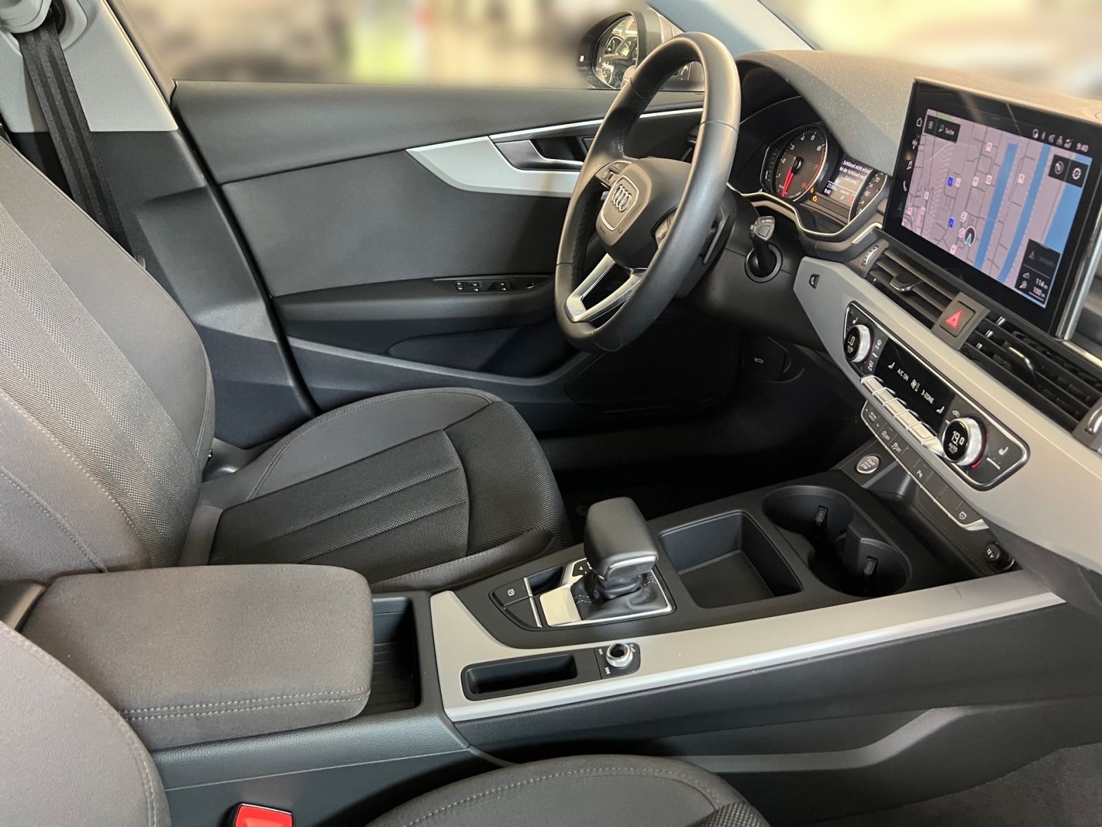 Audi A4 - Bild 12