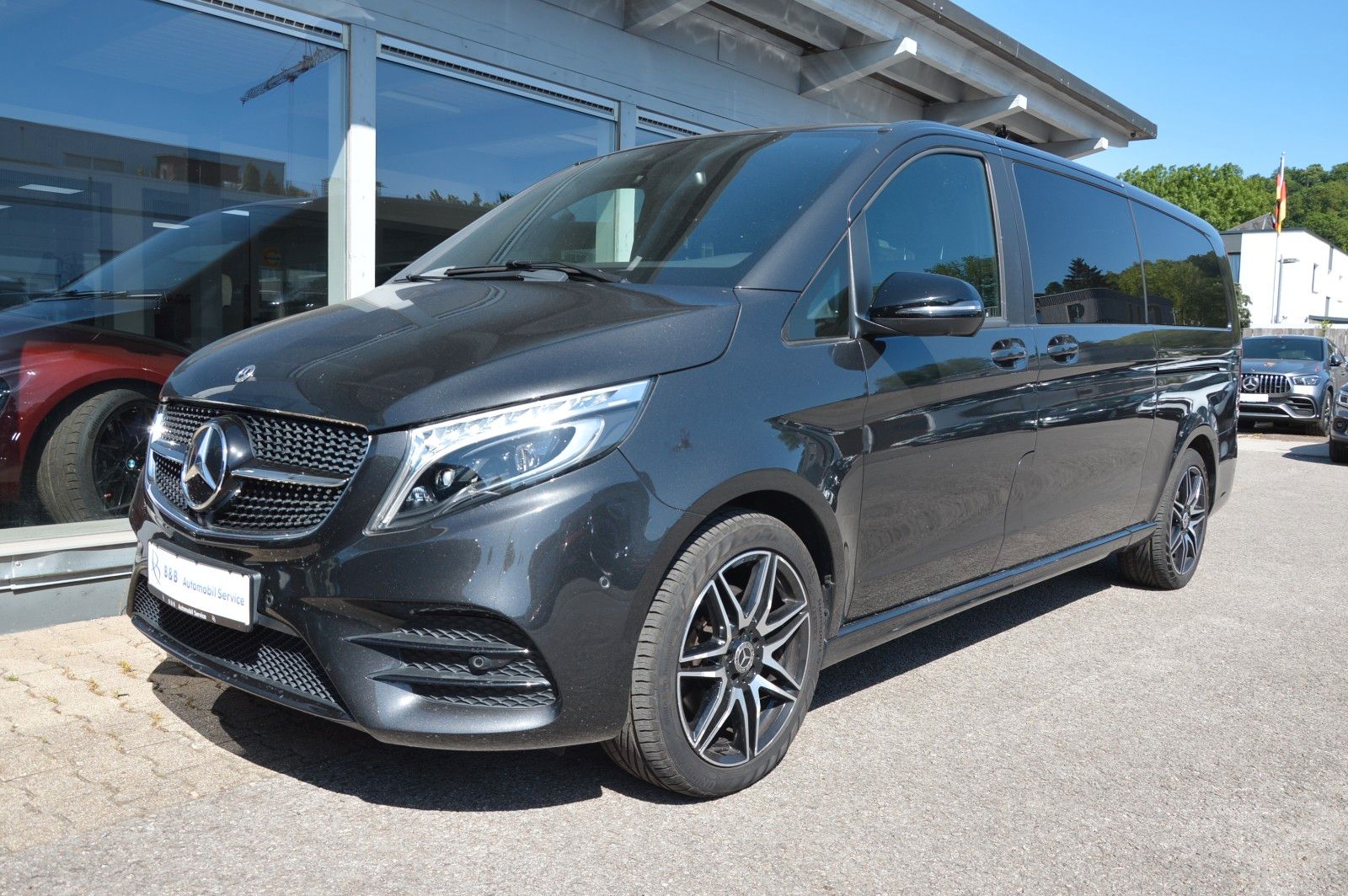 MERCEDES-BENZ V 300 d AMG AVANTGARDE 4MATIC extralang*8-SITZE*