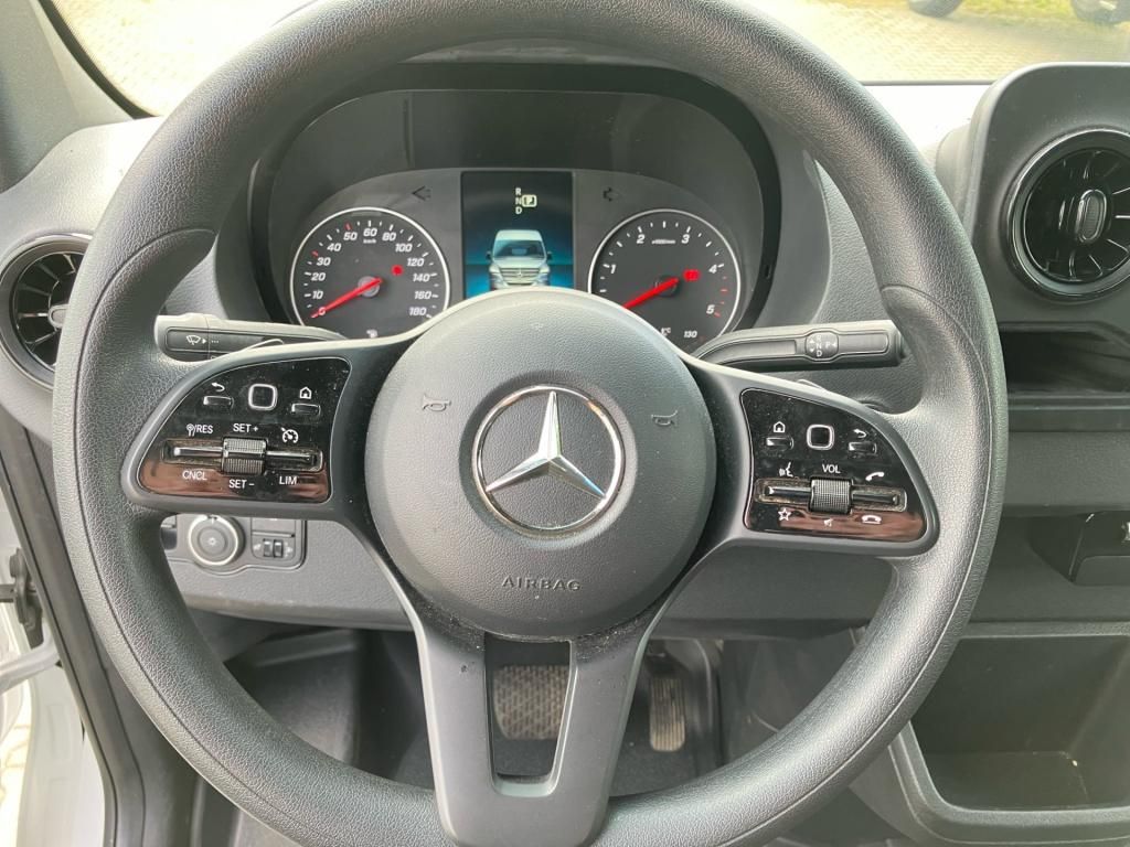 Fahrzeugabbildung Mercedes-Benz Sprinter 317 CDI *PDC*AUT*SHZ*KlimaA