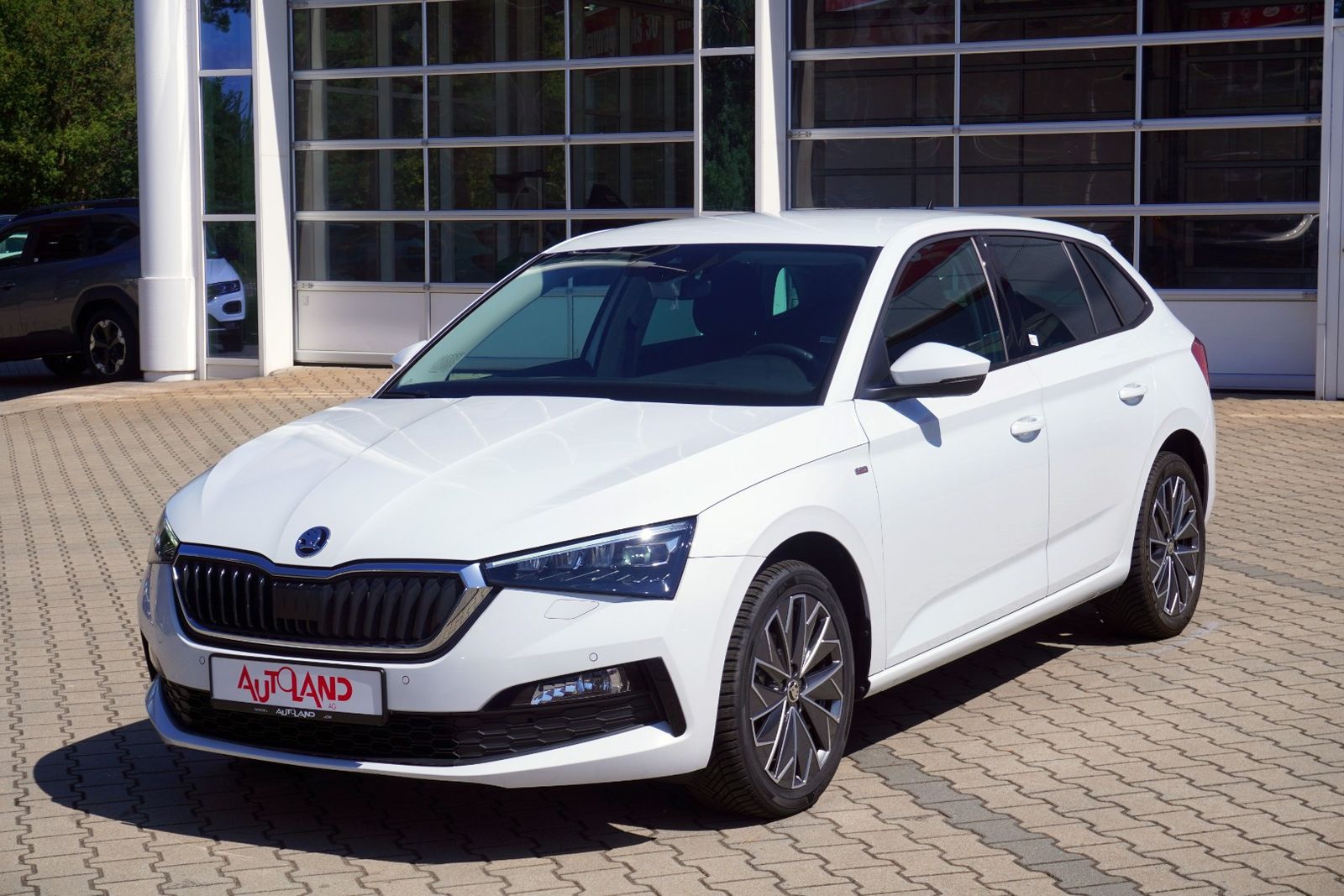 Skoda Scala 1.0 TSI DSG Tour LED ACC Navi Kamera imagem 2