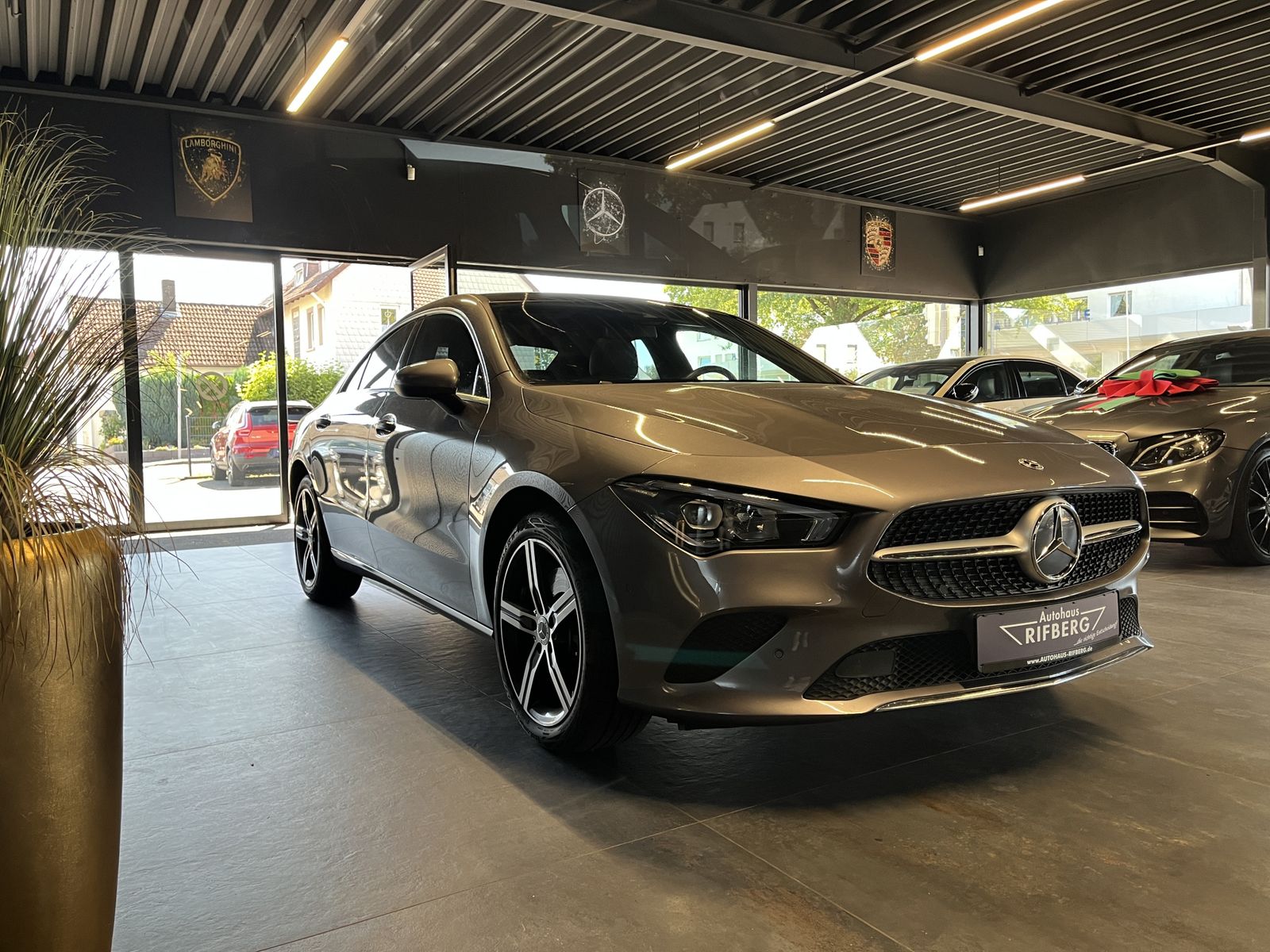 Mercedes-Benz CLA 250 e Progressive Panorama Navi LED Keyless foto 3
