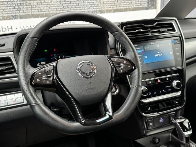 Fahrzeugabbildung Ssangyong Tivoli 1.5 T-GDi Sapphire Autom.*Navi*Alu*Leder