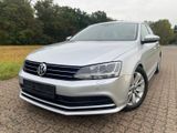 Volkswagen Jetta VI BMT Automatik Super Optik Navi - Volkswagen Jetta mit Diesel-Antrieb