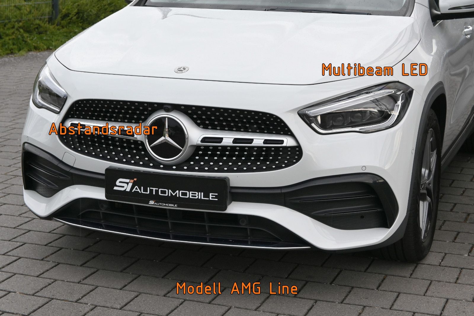 Fahrzeugabbildung Mercedes-Benz GLA 250 DCT AMG Line °DISTRONIC°HUD°STANDHEIZUNG