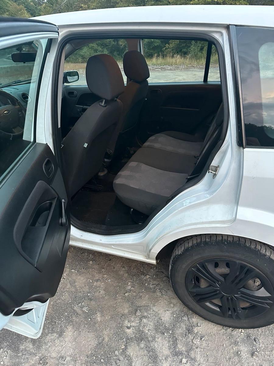 Ford Fusion 2008 — photo 15