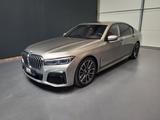 BMW 750 d xDrive M Sport *TOP Ausstattung* - BMW 750 in Berlin