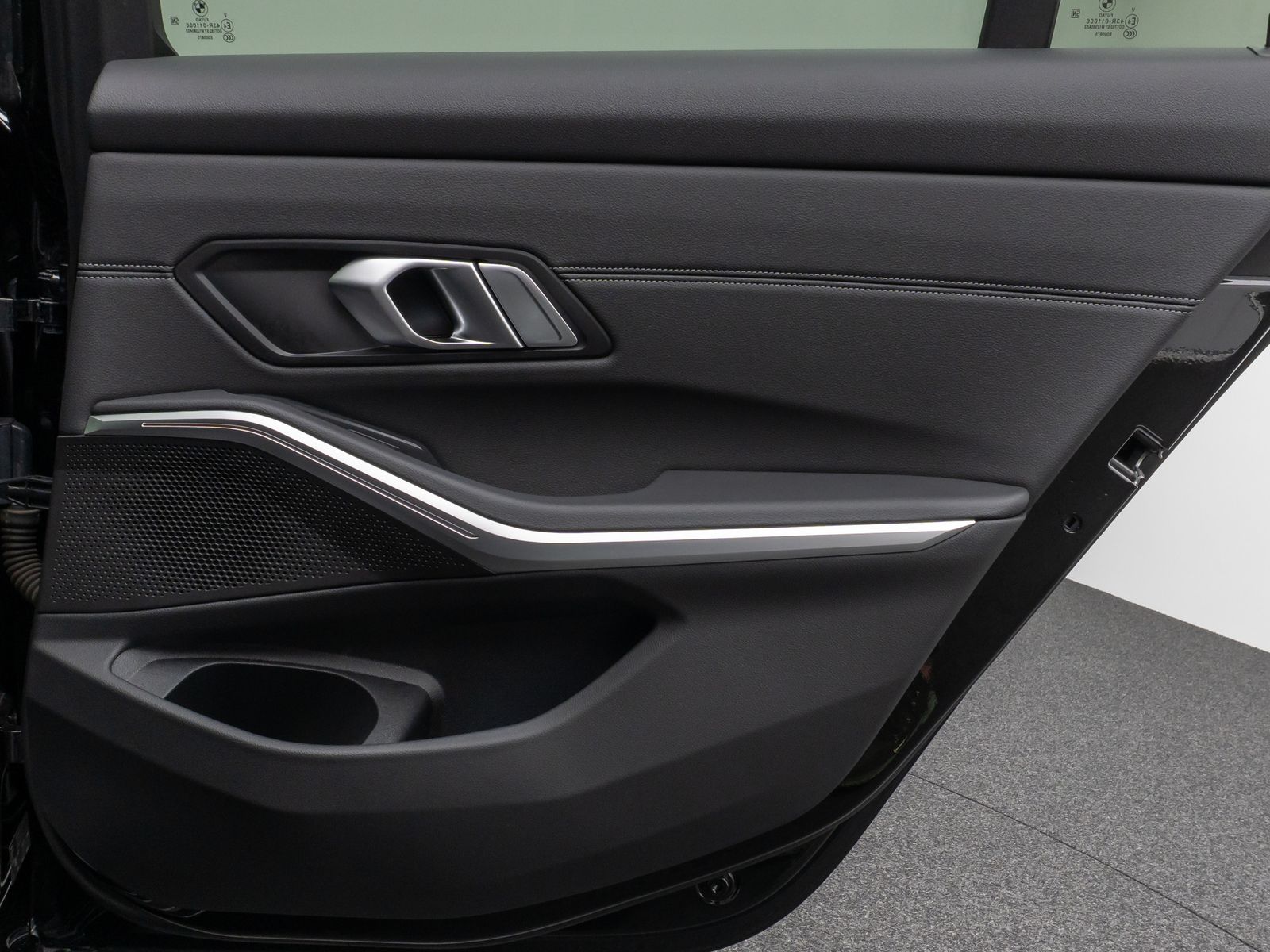 Fahrzeugabbildung BMW 330i Panorama Komfort Leder Sportsitz Stop&Go