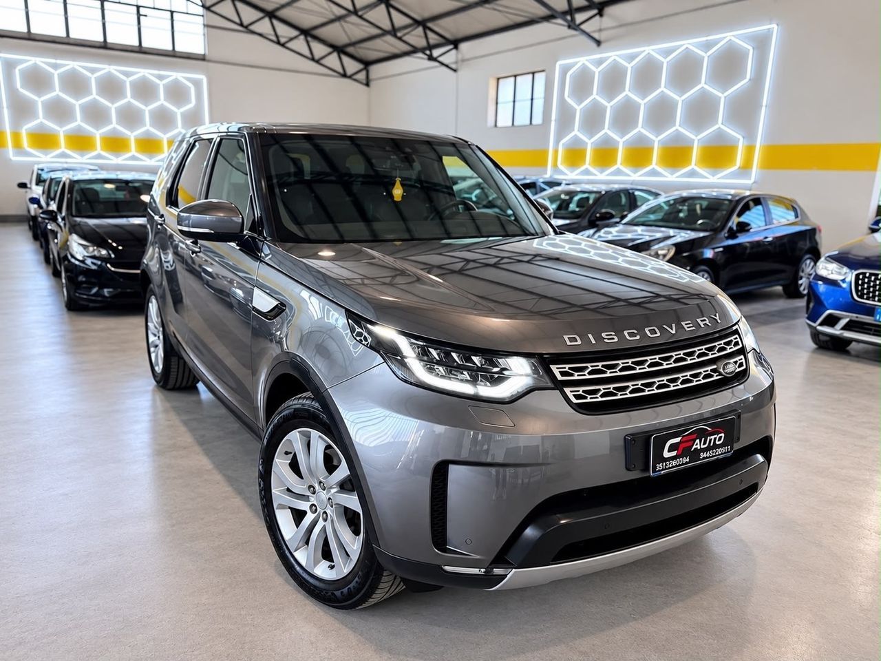 Land Rover Discovery 3.0 TD6 249 CV 7 Posti 2019 imagem 3