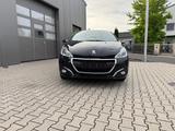 Peugeot 208 PureTech 82 Allure Allure - Peugeot 208 von privat