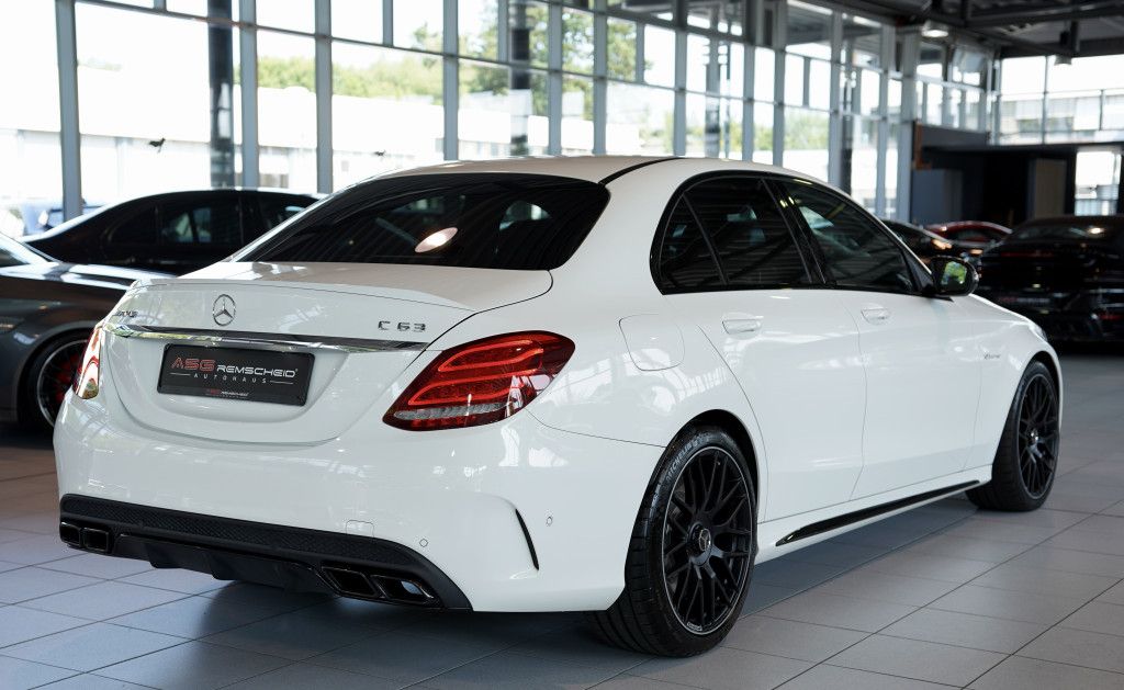 Mercedes Benz C 63 Amg