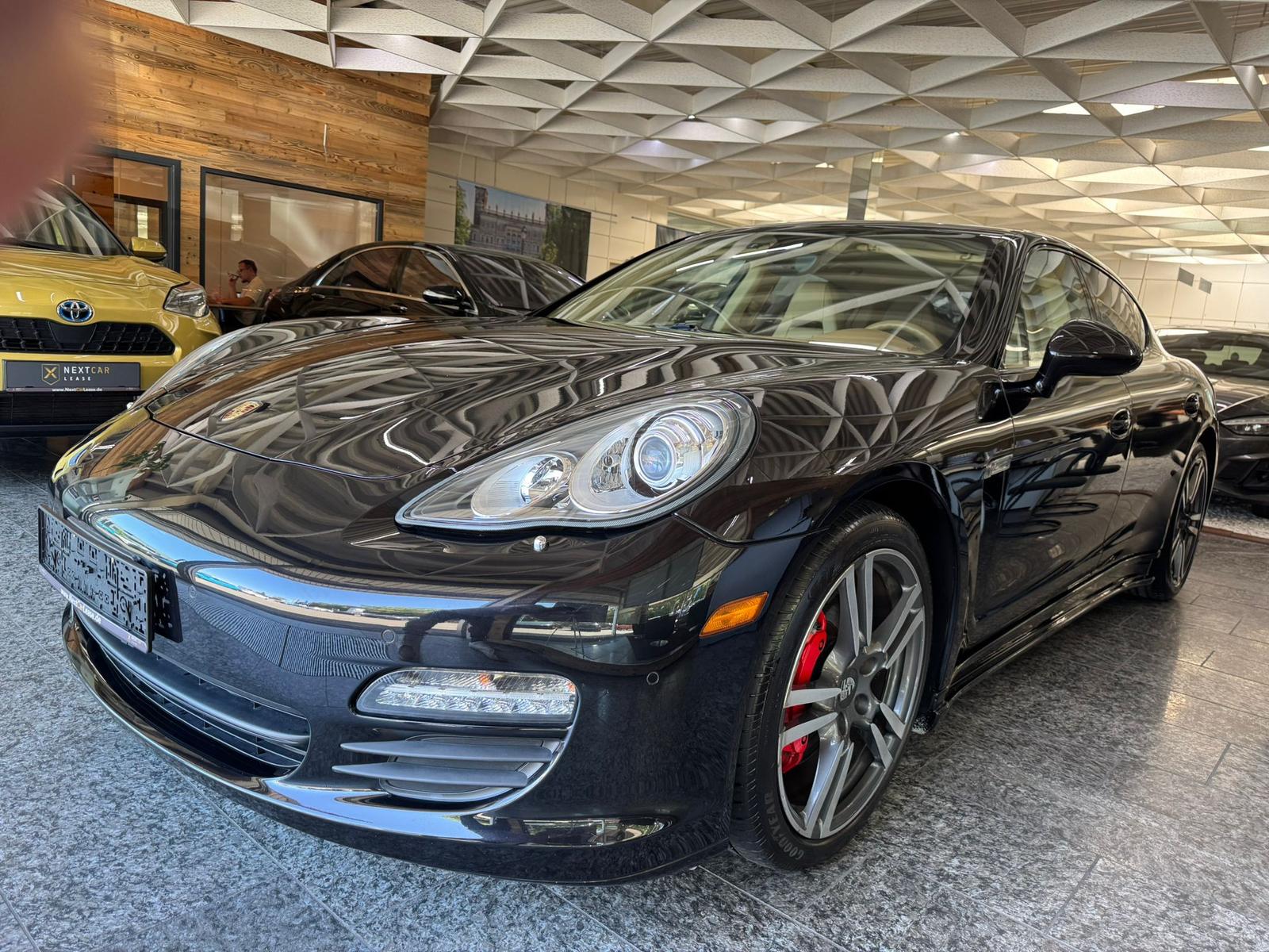 Porsche Panamera S PANO MEMORY SHZ KAMERA BOSE CARPLAY 