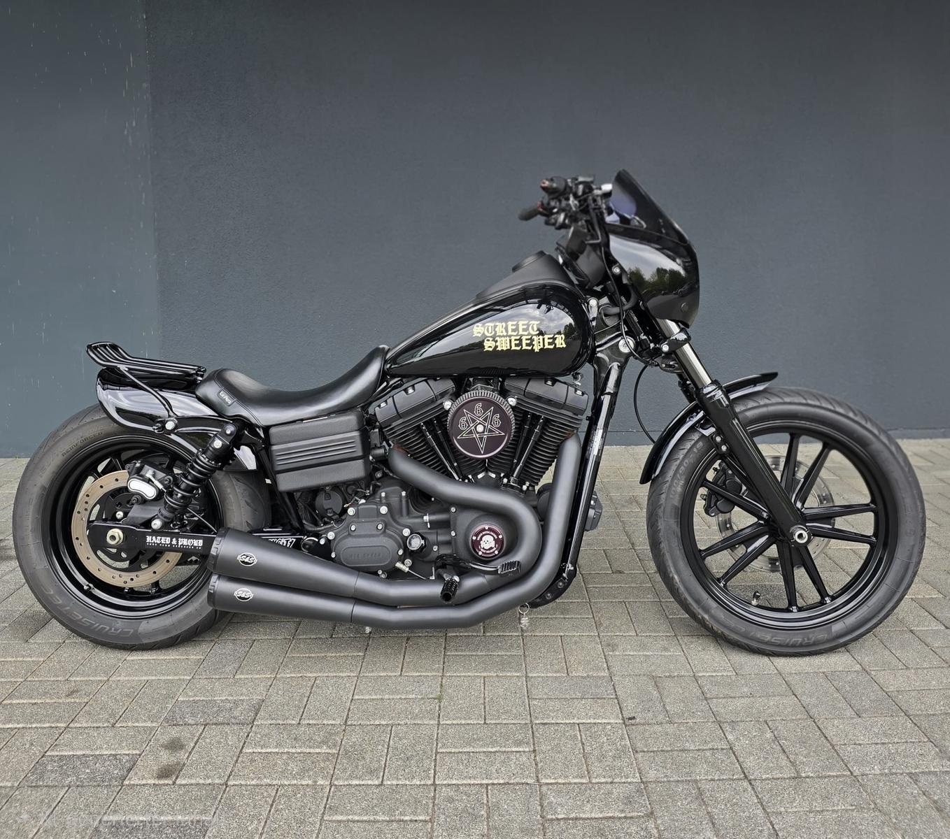 Harley-Davidson Dyna Street Bob FXDB