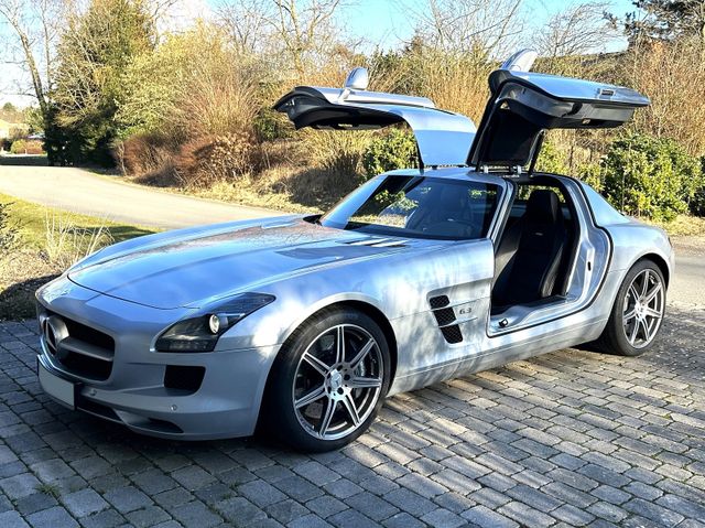 Mercedes-Benz SLS AMG Coupe | D-Fzg | 2. Hand | 6.800 Km |