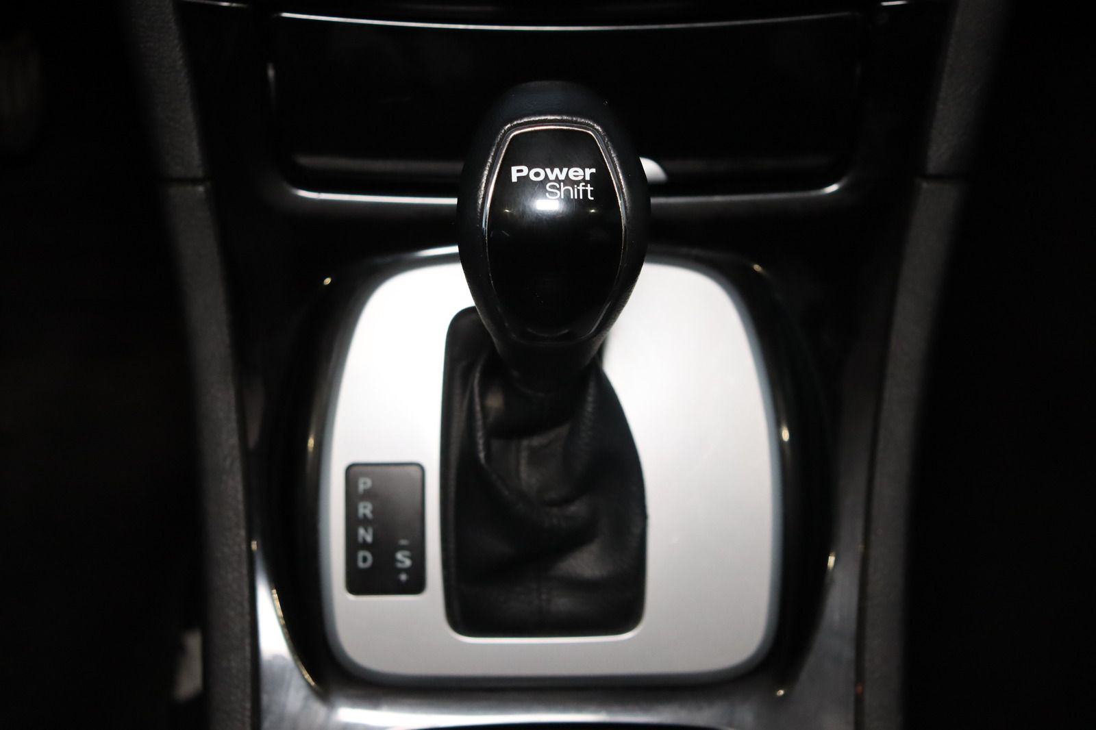 Fahrzeugabbildung Ford S-MAX 2.0 TDCi Sitzhzg./-lüftung * PDC * Tempom.