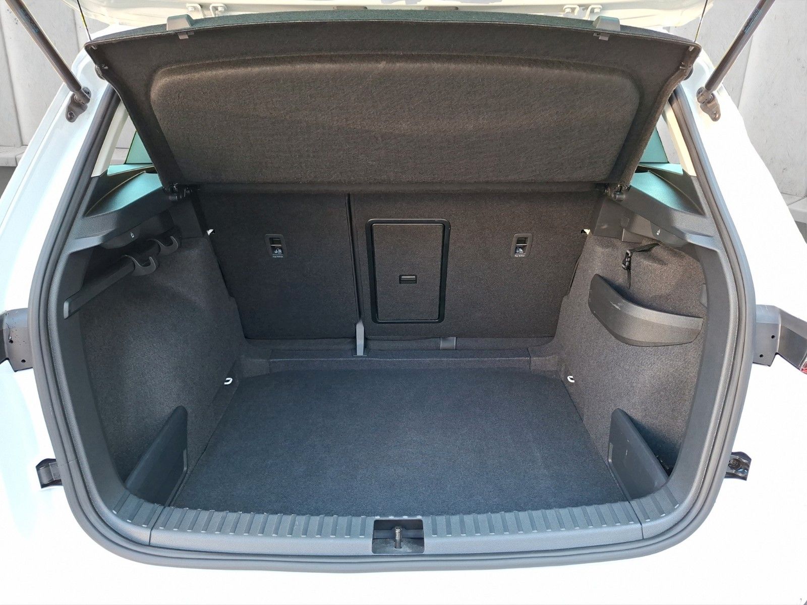 Fahrzeugabbildung SKODA 1.5L DSG**AHK*Smartlink*LED*DAB*ViCo*ACC**