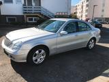 Mercedes-Benz E 220 CDI CLASSIC Classic - Mercedes-Benz E 220 aus 2004