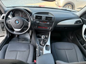BMW 120 - 11