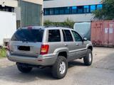 Jeep Grand Cherokee Limited 4.7 V8 , 4 Zoll Fahrwerk - Jeep Grand Cherokee mit Benzin-Antrieb: Geländewagen, Automatik, 4.7