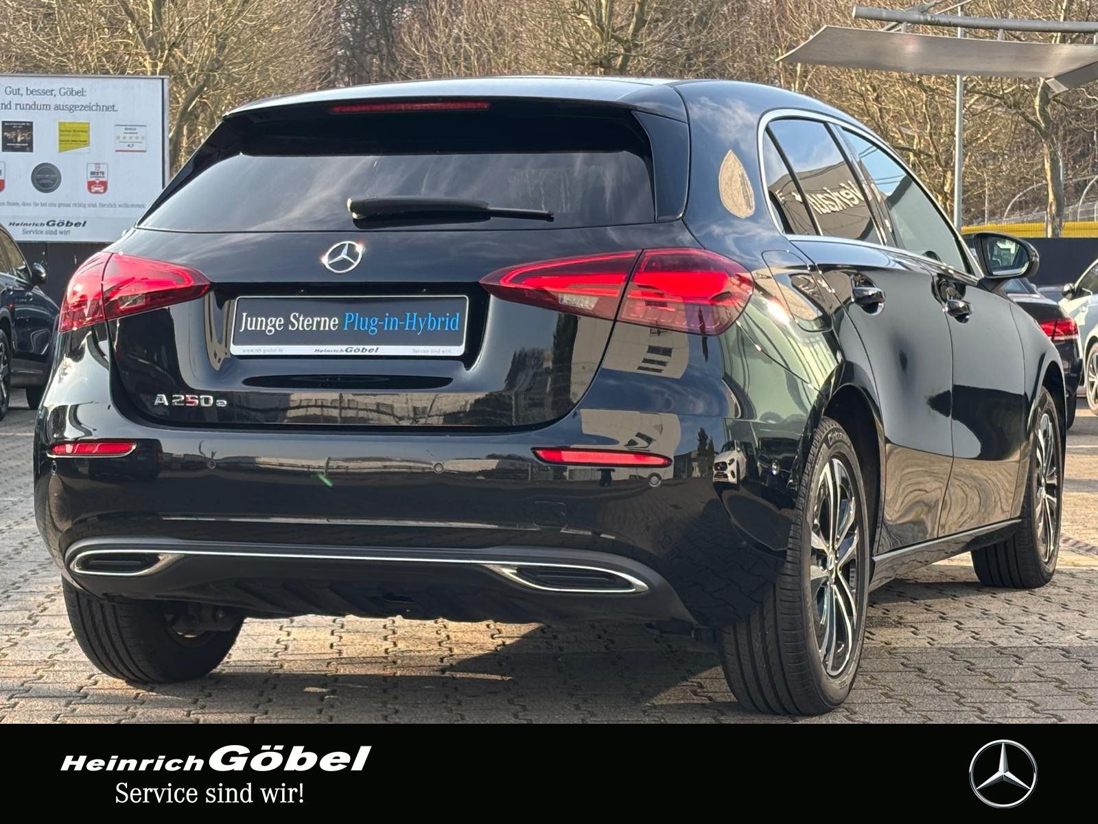 Fahrzeugabbildung Mercedes-Benz A 250 e PROG-ADV. 11KW-AC VZA WP KAM SMP-INT LED
