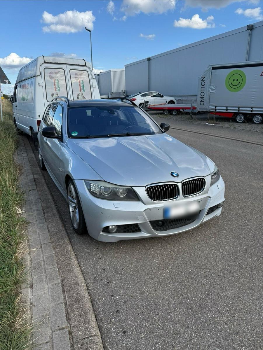 BMW 330