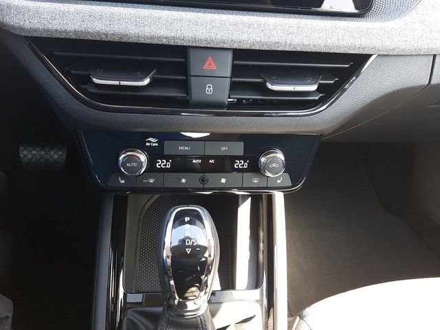 Fahrzeugabbildung Skoda Kamiq Selection 1.0TSI DSG SitzHz LenkHz LED