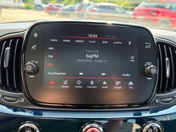 Fahrzeugabbildung Fiat 500 DolceVita MildHybrid Temp DAB Glasdach uvm.