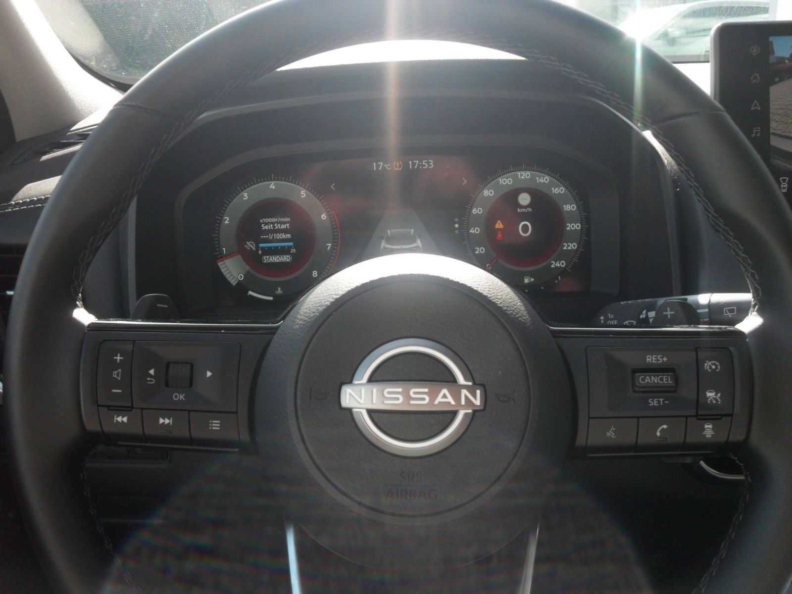 Fahrzeugabbildung Nissan Qashqai N-Connecta 1.3 DIG-T MHEV