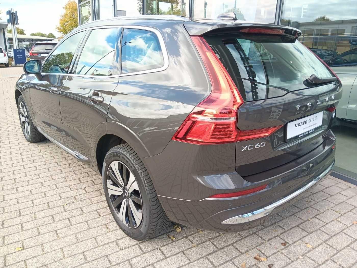 Fahrzeugabbildung Volvo XC60 T6 AWD Recharge Plus Bright