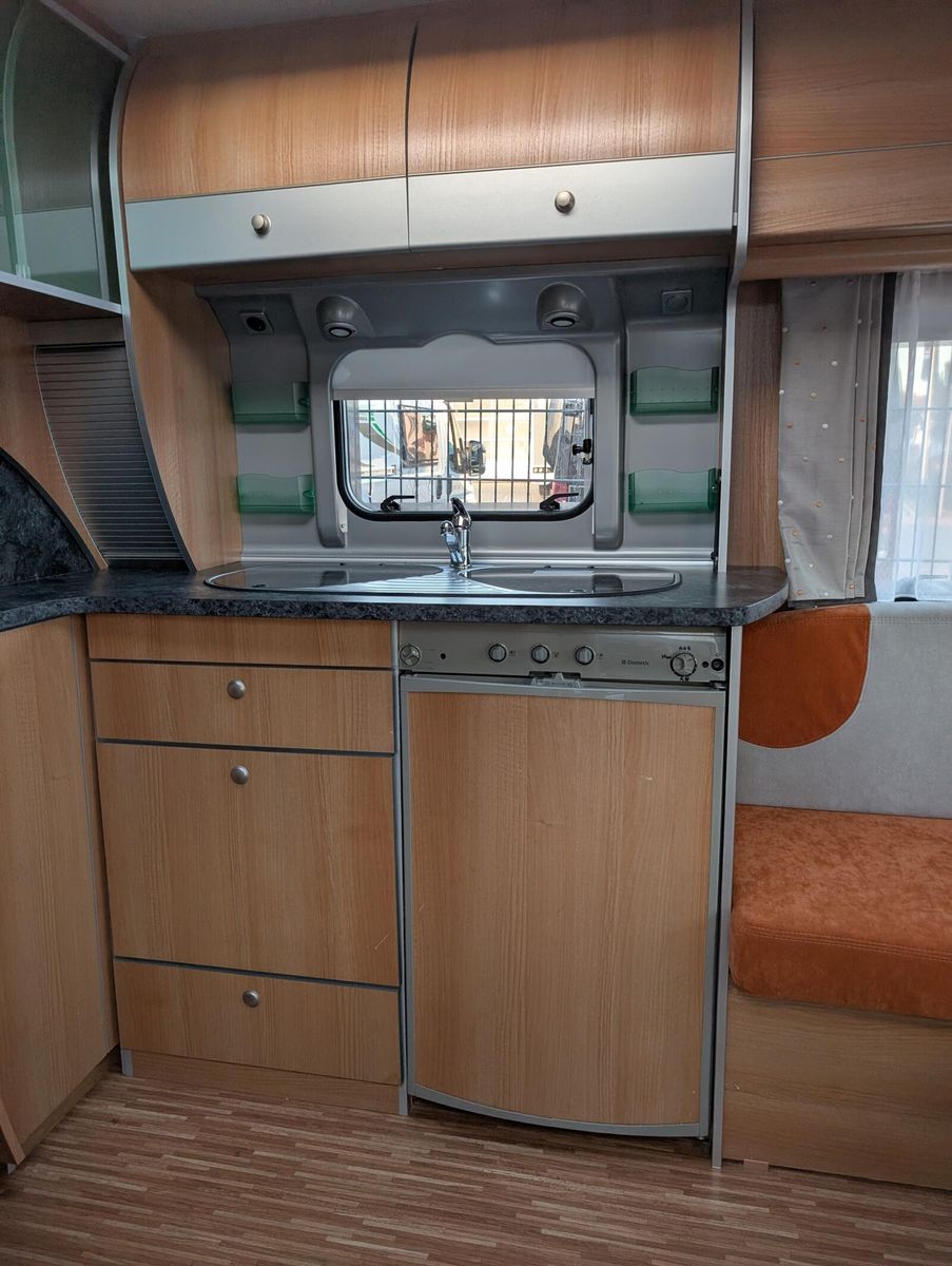 Fahrzeugabbildung Bürstner Belcanto 455 TS Mover,Vorzelt