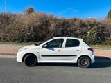 Peugeot 206 Plus / TÜV 11/25 - Peugeot 206 mit Benzin-Antrieb: Kleinwagen, Plus