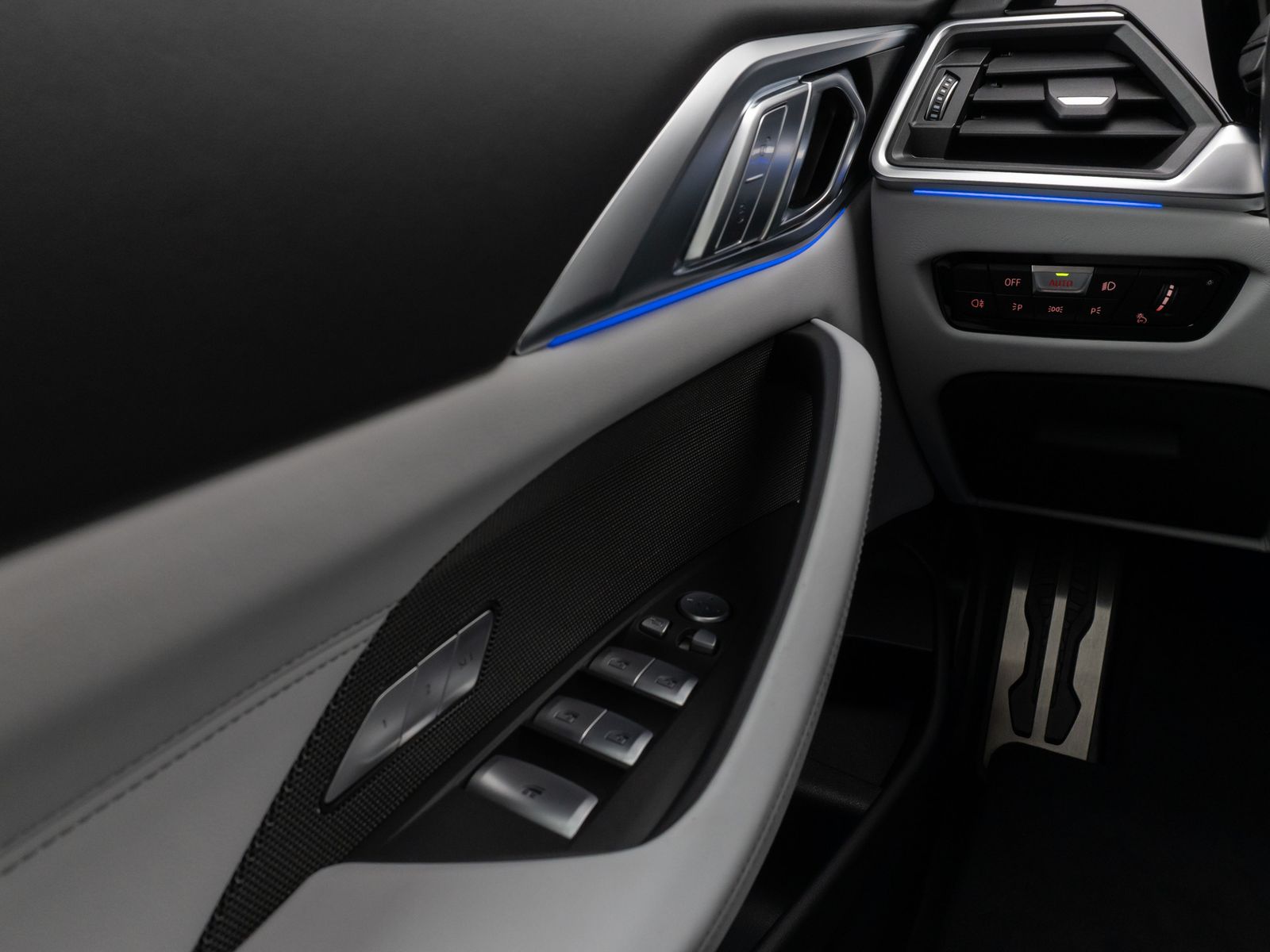 Fahrzeugabbildung BMW M4 Competition M xD Cabrio Kamera Laser HUD H/K