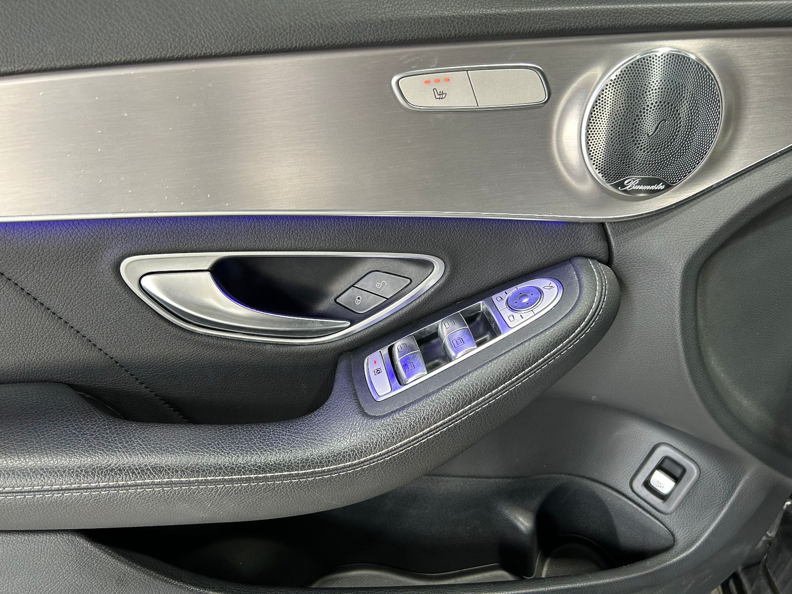 Fahrzeugabbildung Mercedes-Benz C 220 d/AMG-PAKET/PANO/ACC/360°/APPLE