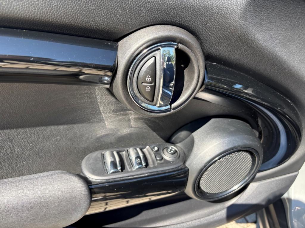 MINI Cooper S Cabrio A el. Verdeck Navi DigitCockpit 