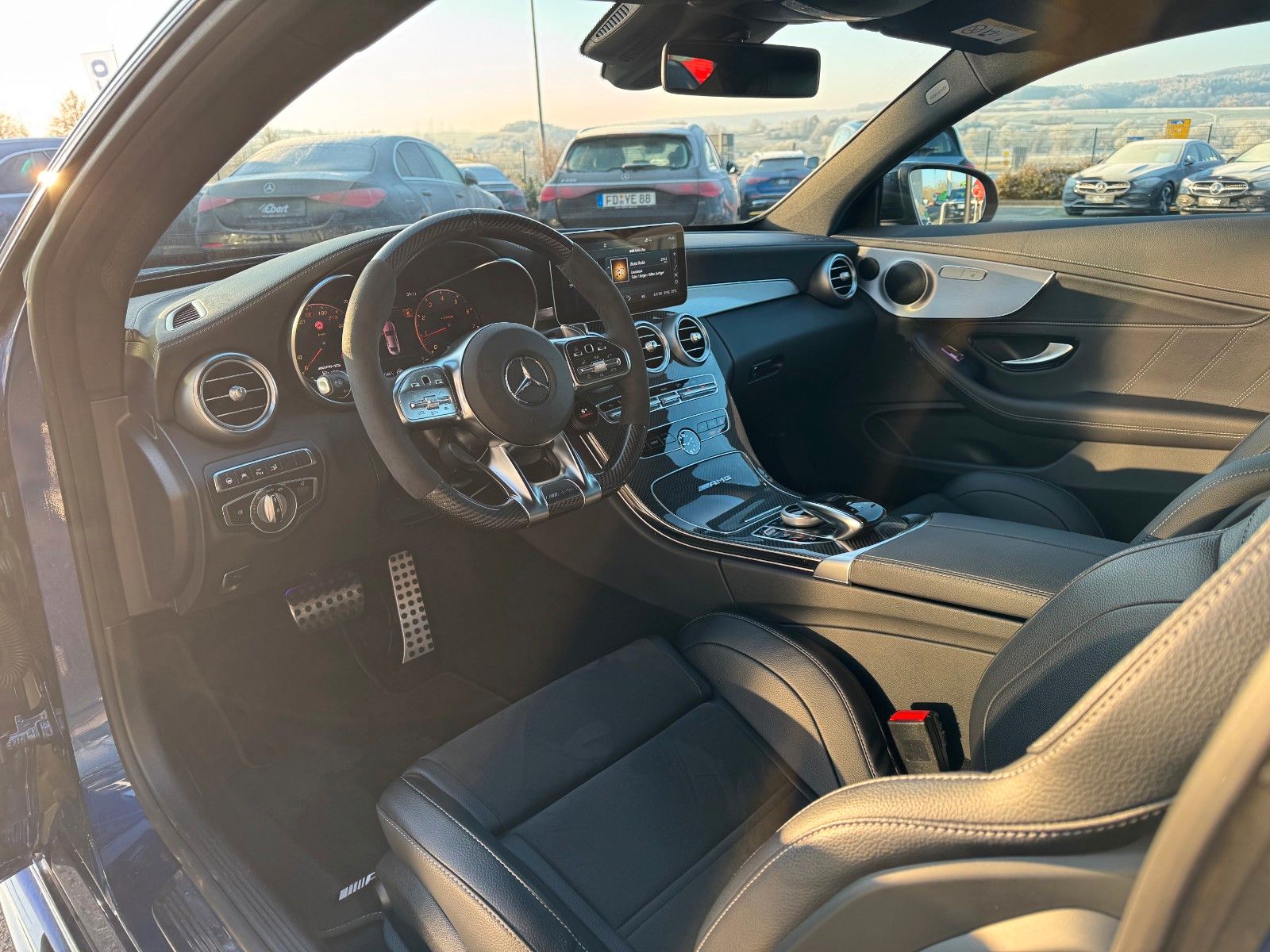 Fahrzeugabbildung Mercedes-Benz C 63 AMG Coupe+AeroP+Pano+Distr+Sportsitze