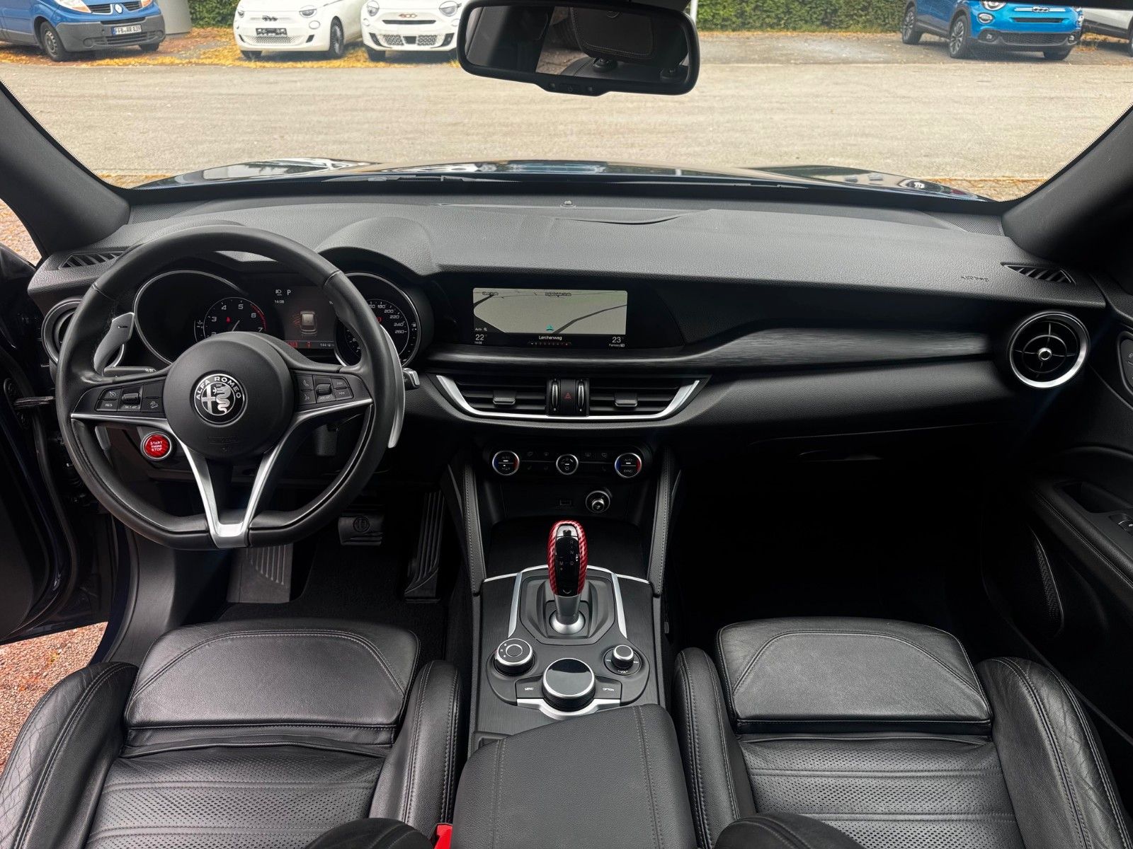 Fahrzeugabbildung Alfa Romeo Stelvio Super Q4 280PS AHK MEMORY NAVI SITZHEIZ.