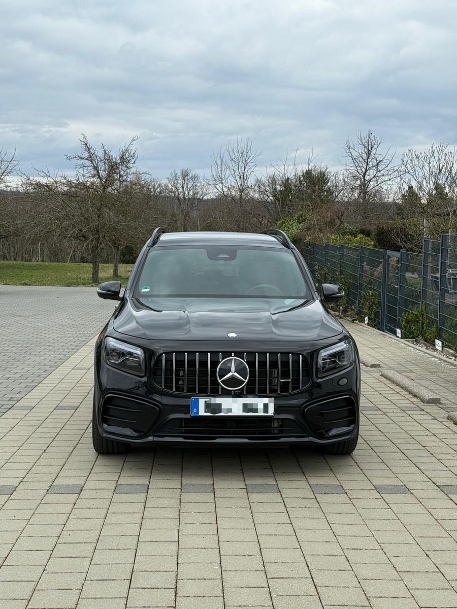 MERCEDES-BENZ Mercedes-AMG GLB 35 4MATIC  Top Ausstattung 