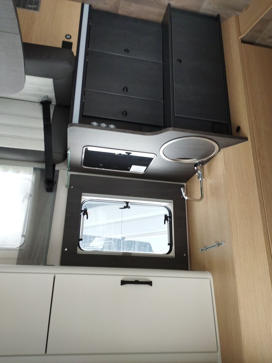 Fahrzeugabbildung Sunlight Adventure T 68C Automatik, Dörr Edition, TV