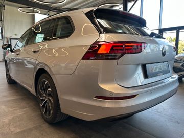 Volkswagen Golf *1.HAND*19%MWST*TEMPO*AHK*LED*