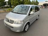 Volkswagen VW T5 Multivan United 2.5 TDI Top Zustand - VW T5 Multivan in Frankfurt