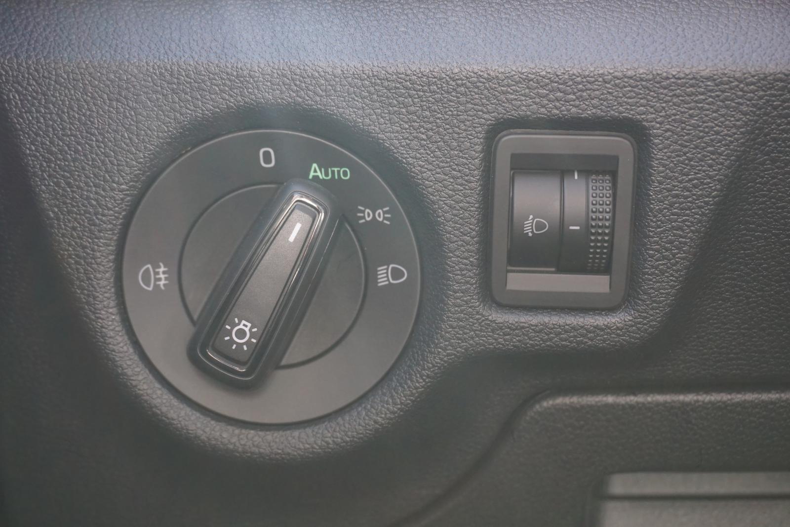 Skoda Kamiq Style DSG LED Navi ACC AHK DAB PDC USB