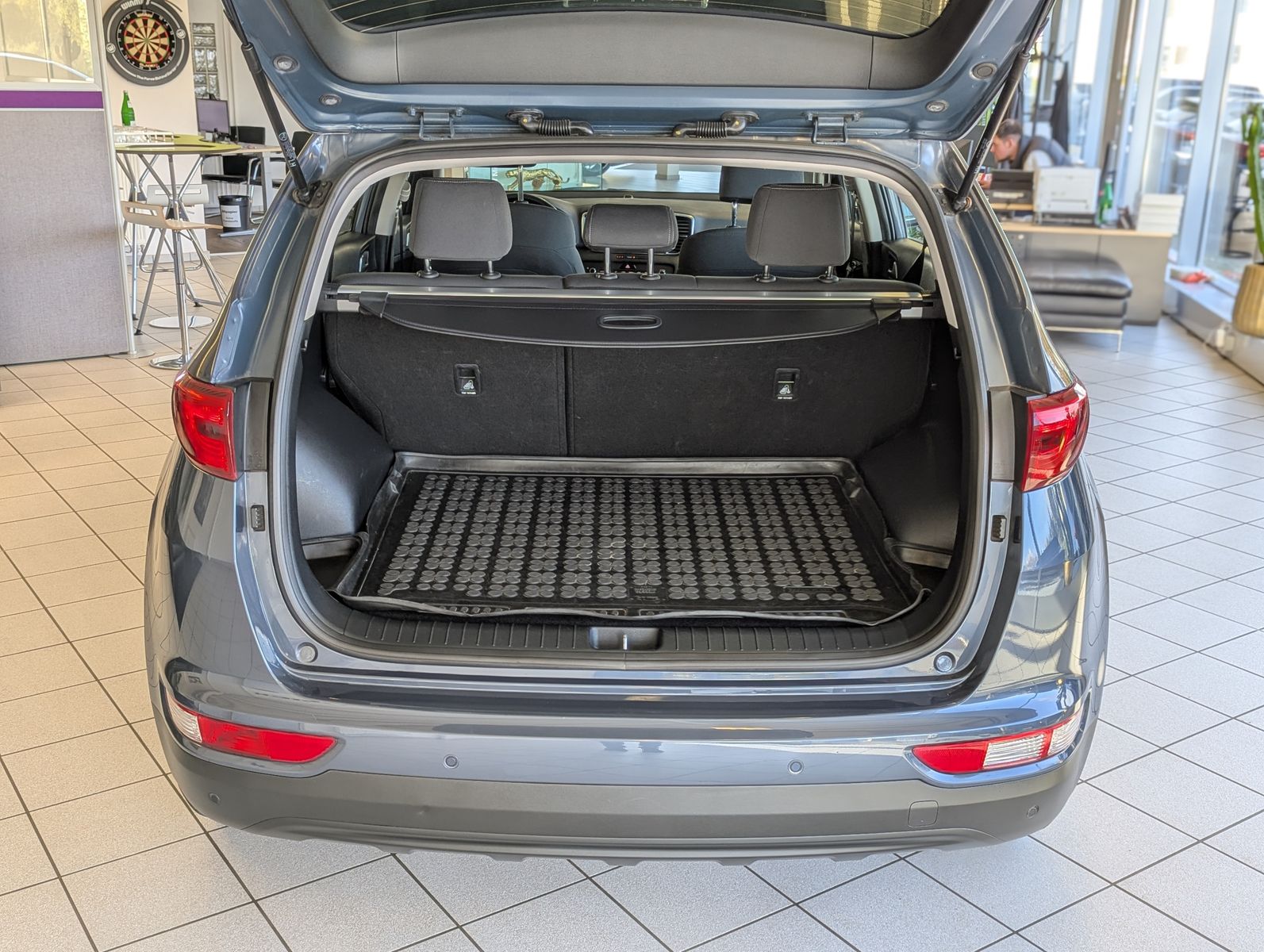 KIA Sportage 1,6 GDI Vision Komfort-Paket Kamera AHK - Image 16