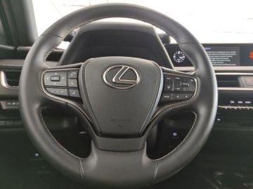 Lexus UX - 10
