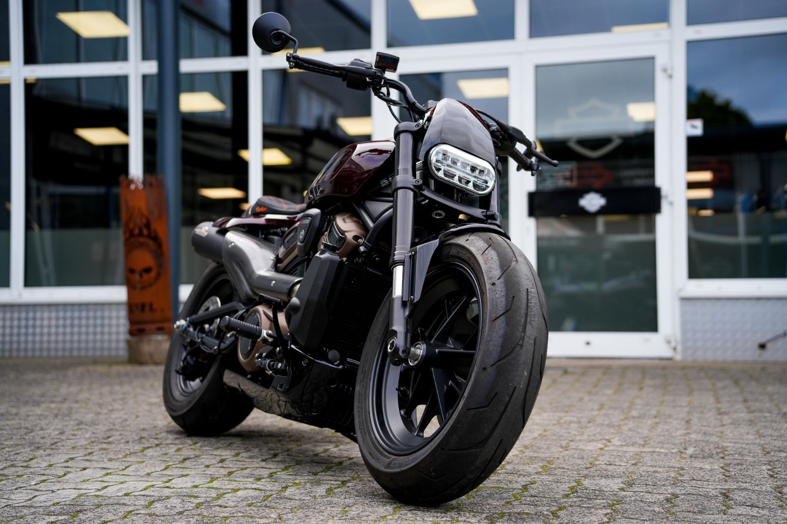 Fahrzeugabbildung Harley-Davidson RH1250S Sportster S - Jekill & Hyde