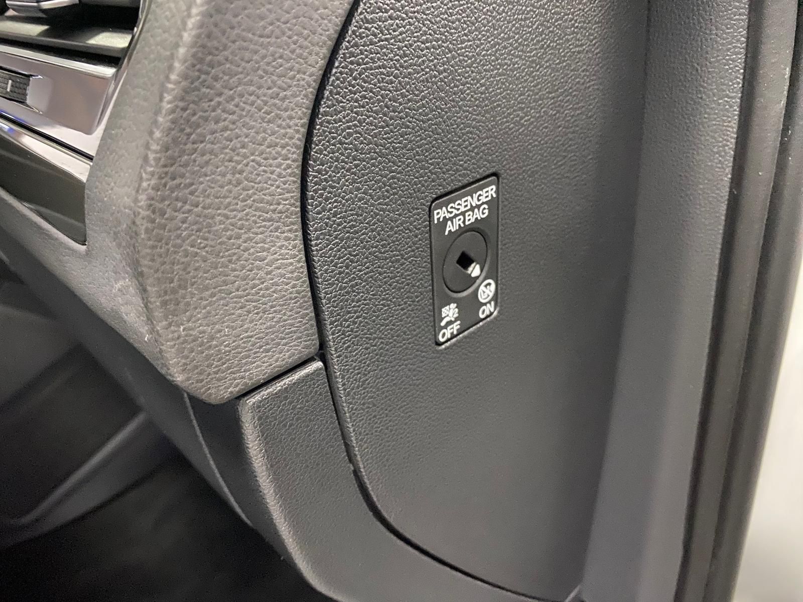 Fahrzeugabbildung Volkswagen Tiguan 2.0 TDI +AHK+APP+ALLWETTER+KLIMA+ACC