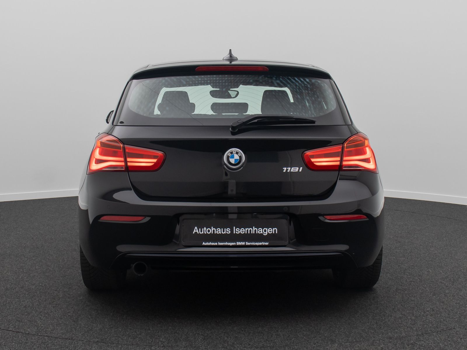 Fahrzeugabbildung BMW 118i Sport Line LED NaviBusiness Lordos Tempomat