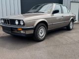 BMW 325 e A / Limousine/ Automatik /  Schiebedach / - BMW aus 1987