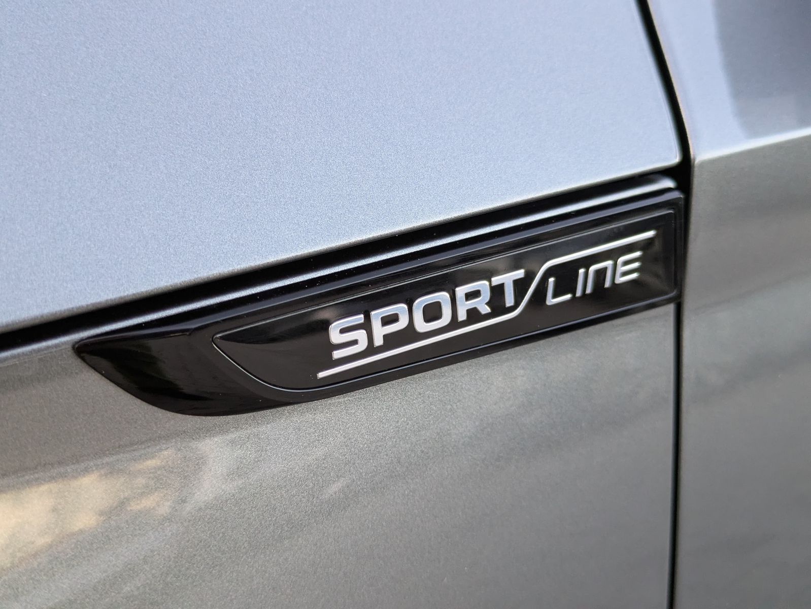 Fahrzeugabbildung SKODA Octavia 1.5 DSG Sportline PANO*MATRIX*AHK*5J.GAR